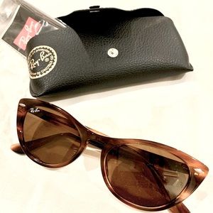 Ray-Ban cat eye NINA women’s sunglasses.